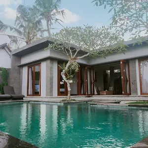 https://anggira-villa-ubud.ubudhotelsnow.com